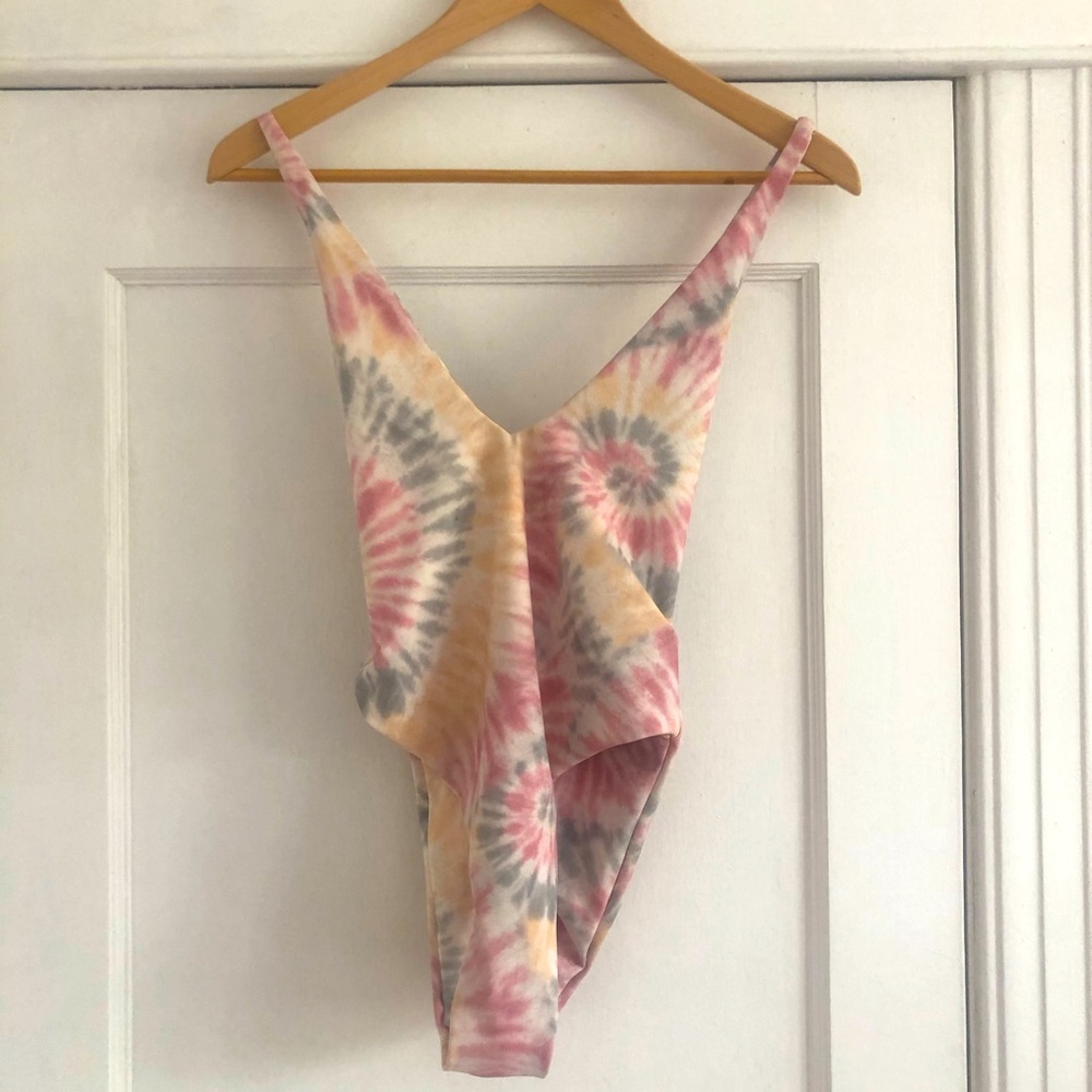 Skatie Swimwear | Zoey One Piece in Loveland | Med